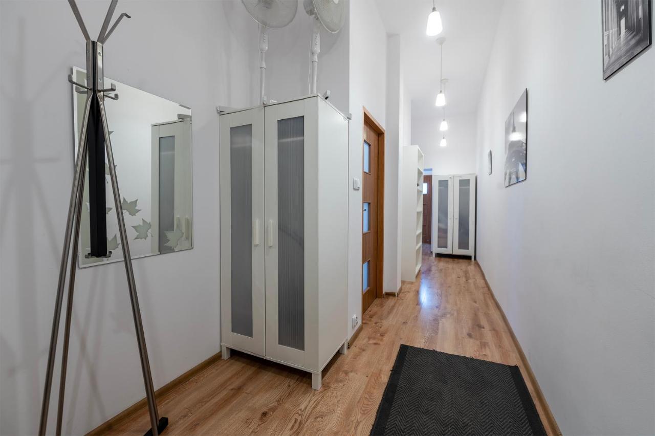 Essence Of Lodz-145M!Central-Secured-Comfy18Ppl!&Freeparking Exterior photo